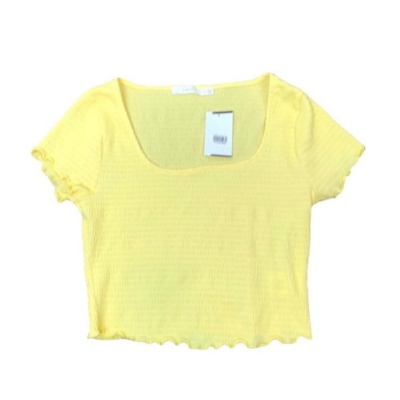Lush Tops - NWT! NORDSTROM LUSH Yellow Crop Top-Size Medium